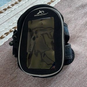 Armpocket arm band